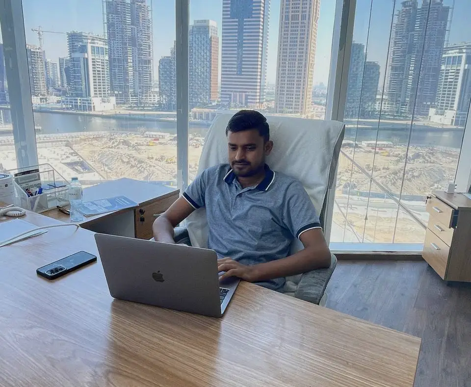 Versai Technology team working on IT solutions and digital transformation projects
