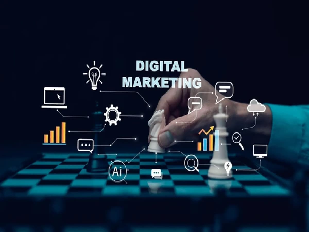 Versai Technology digital marketing team planning SEO and advertising strategy